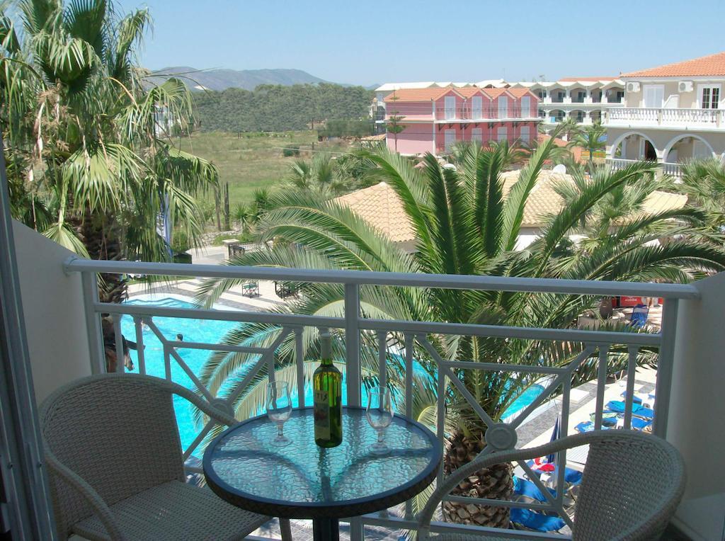 Vivian Hotel Laganas Zimmer foto