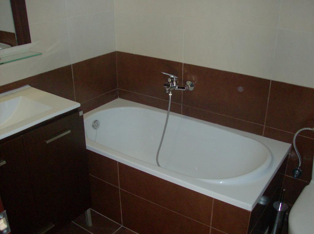 Vivian Hotel Laganas Zimmer foto